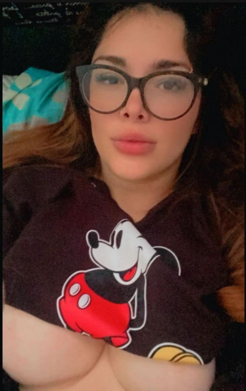 Seksowna modelka obiecuje gwieździe seks za złoto na mundialu!