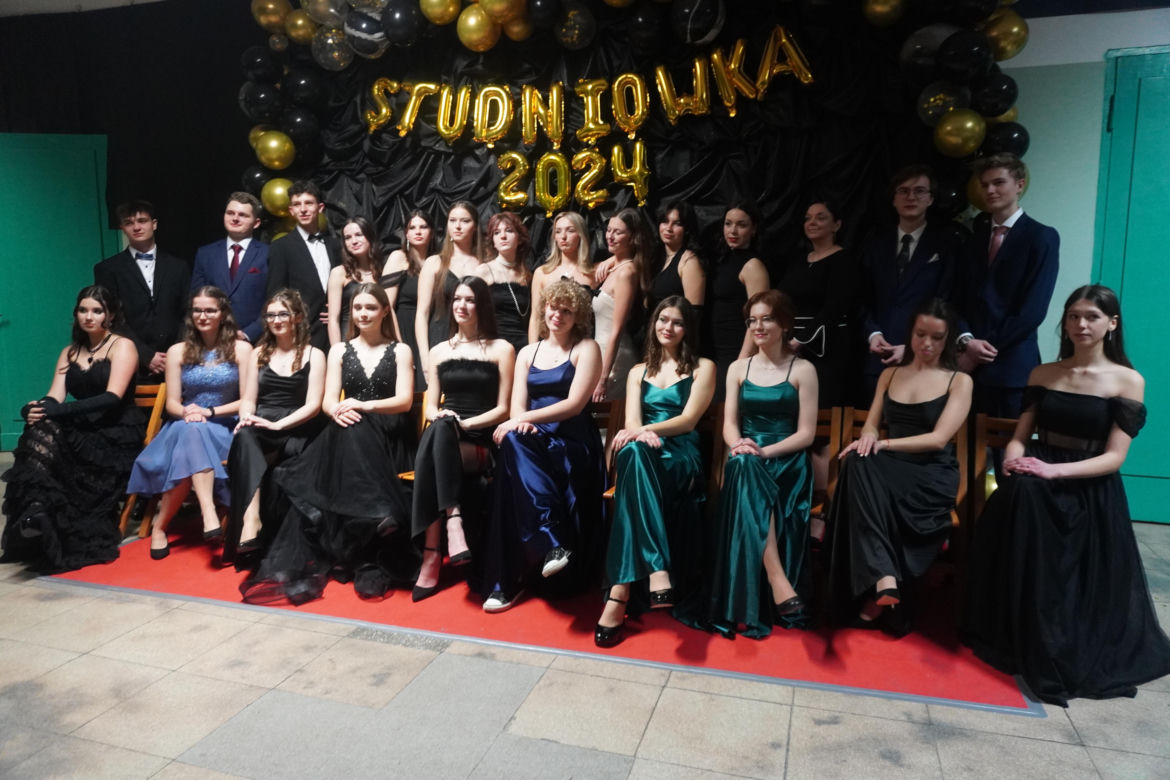 Studniówka w VI Liceum Ogólnokształcącym w Poznaniu