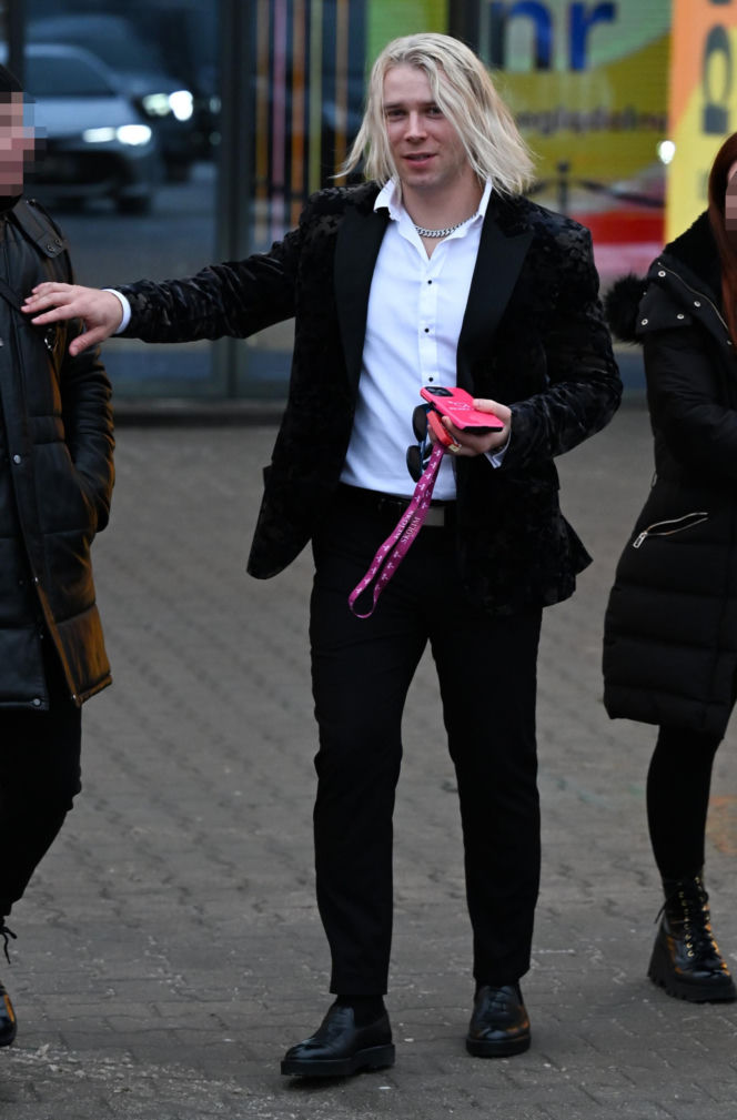 SKOLIM robi masę, ja fast food i kiełbasę