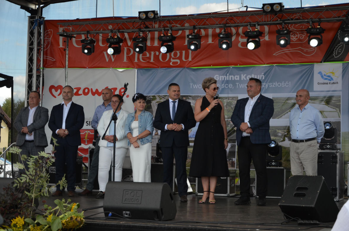 W konkursie na najlepsze pierogi w powiecie Siedleckim w 2025 roku zwyciężył męski zespół KGW „Sami Swoi” z Kotunia! 