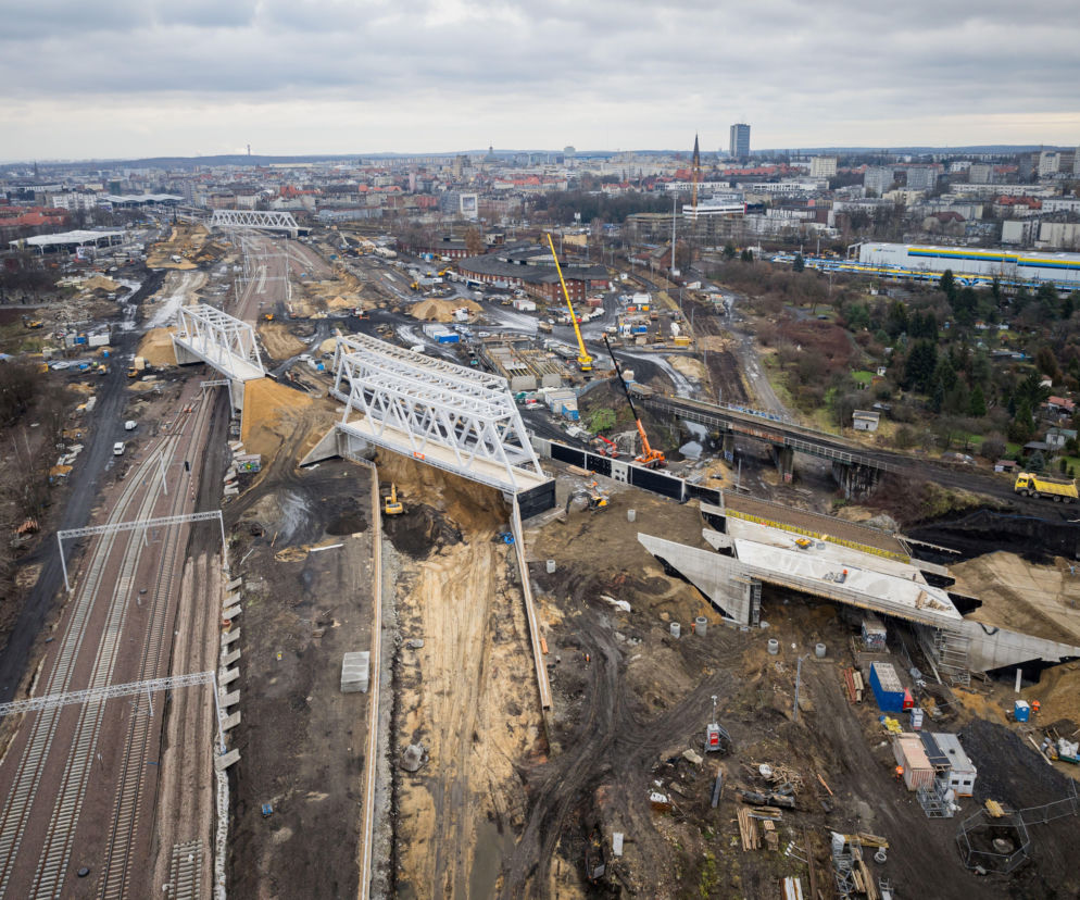 Stacja Katowice, widok z lotu ptaka na powstające wiadukty