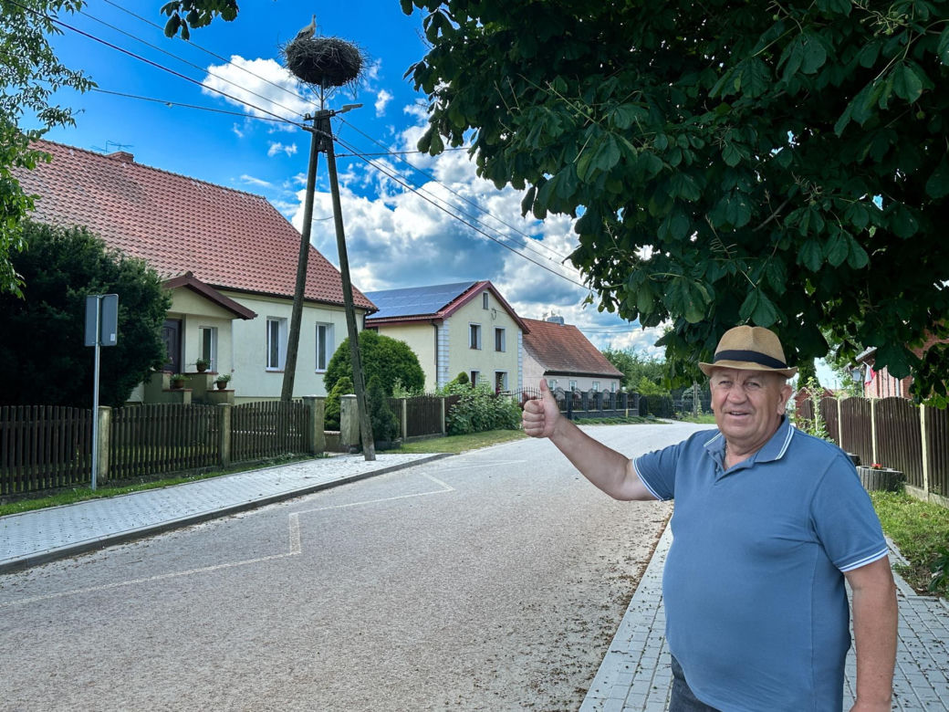 Bociania wieś znów tętni życiem. Żarłoczne orły w odwrocie
