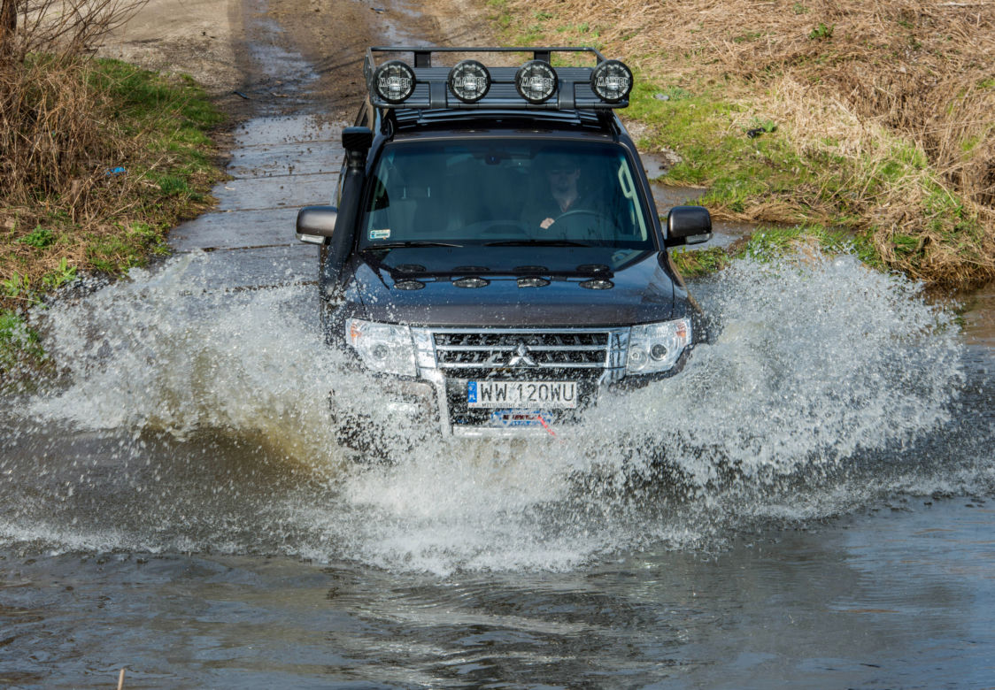 Mitsubishi Pajero lifting 2015