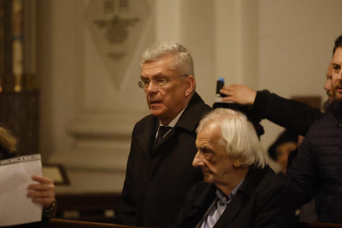 Jarosław Kaczyński z posłami na mszy św. w intencji Barbary Skrzypek