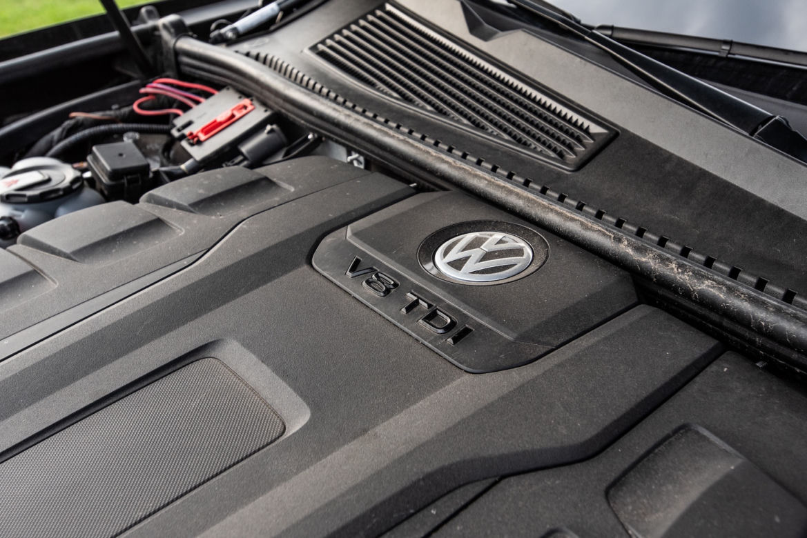 Volkswagen Touareg R Line 4.0 V8 TDI 422 KM