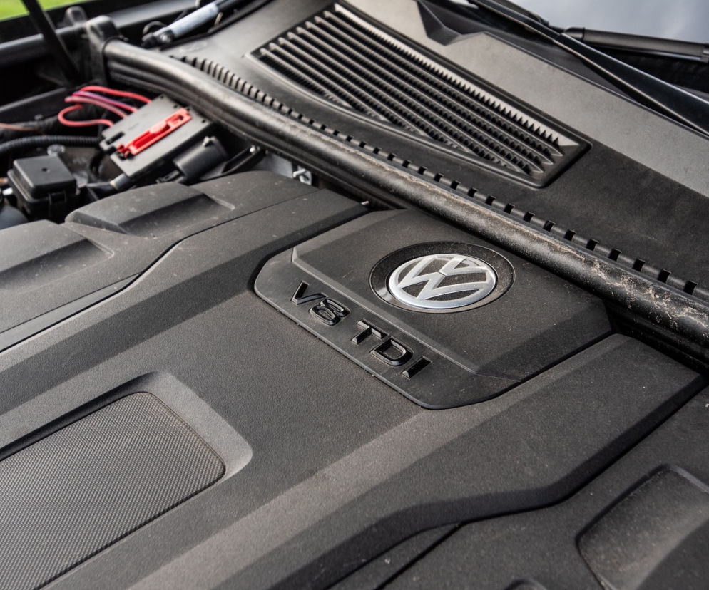 Volkswagen Touareg R Line 4.0 V8 TDI 422 KM