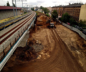 Koniec kolejowego nasypu w centrum Krakowa