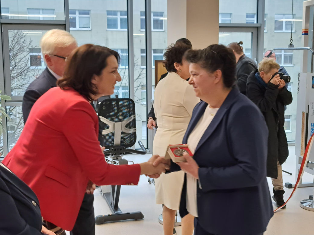 Remont Ośrodka Rehabilitacji i pokaz użycia egzoszkieletu - Szpital im. św. Łukasza w Tarnowie