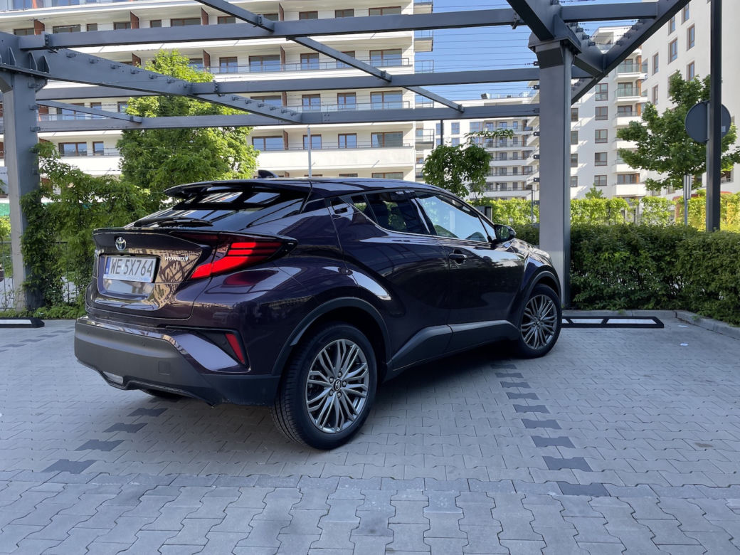 Toyota C-HR 1.8 Hybrid 122 KM e-CVT