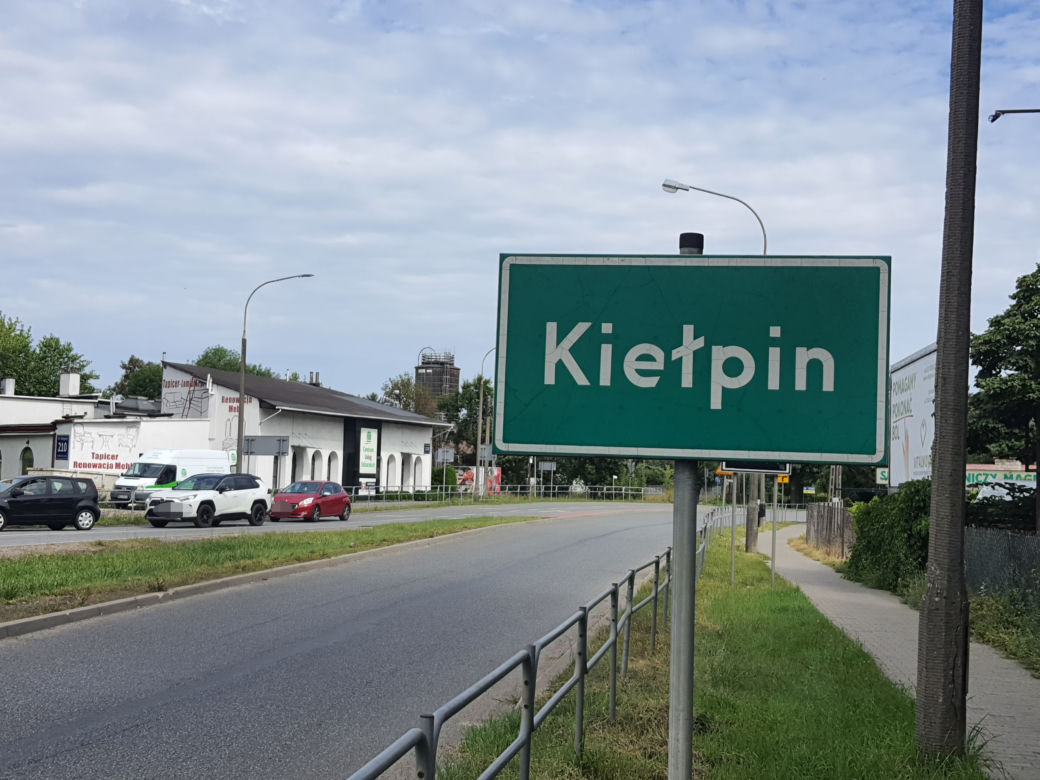 Horror w Kiełpinie. 15-latek mieszkał z rozkładającymi się zwłokami rodziców?