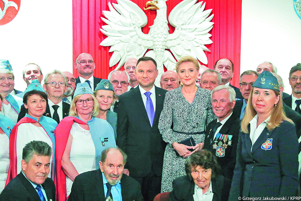 Kwiaty dla bohaterów. Upomnienie dla burmistrza