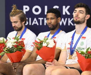Złoci medaliści ME przywitani przez kibiców na lotnisku