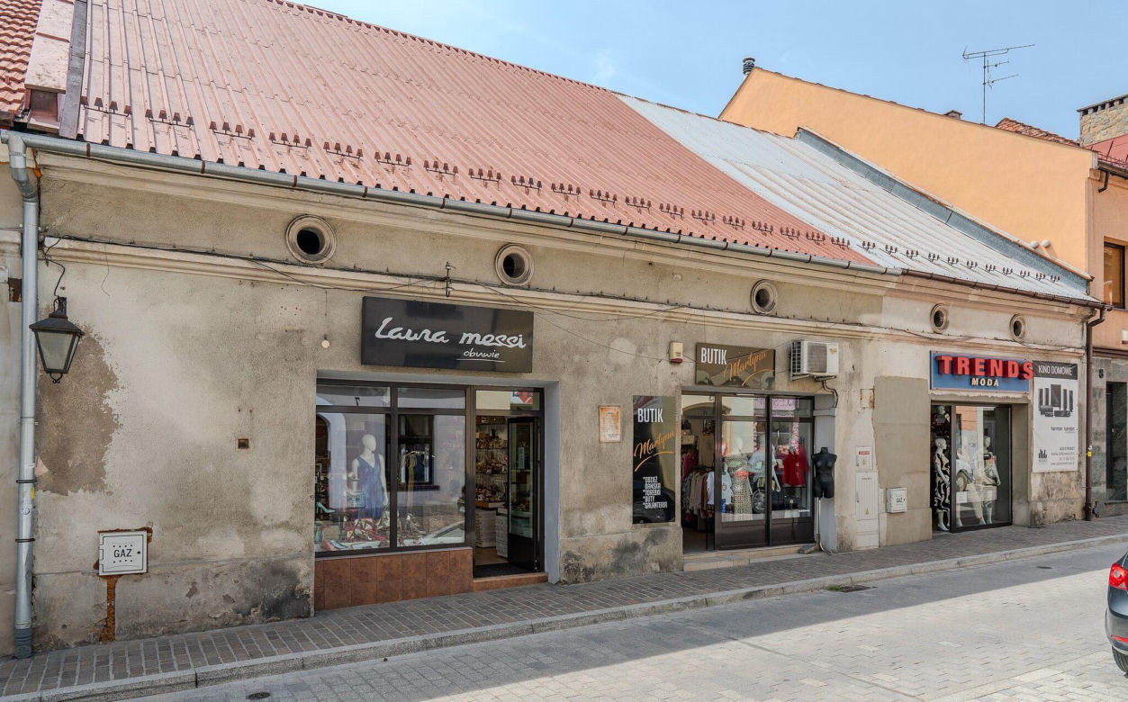 To największe miasto w Małopolsce bez kolei. Mieszkańcy wciąż czekają na pierwszy pociąg