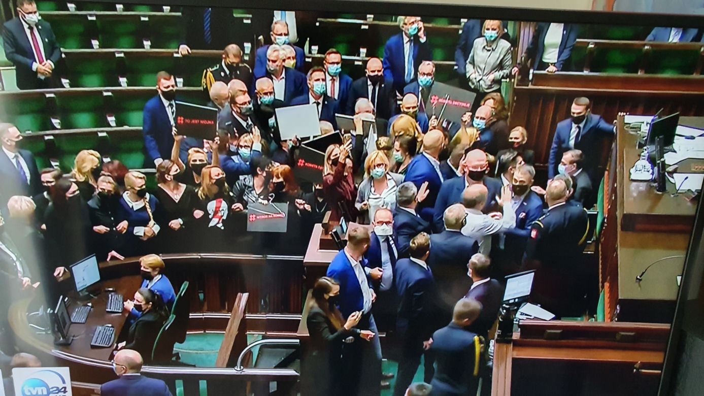 Zakłócenie obrad sejmu