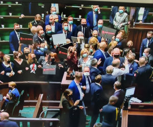 Zakłócenie obrad sejmu