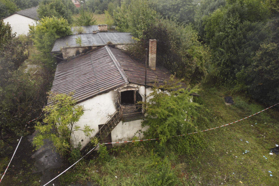 Pożar budynku w Cieszycach pod Wrocławiem