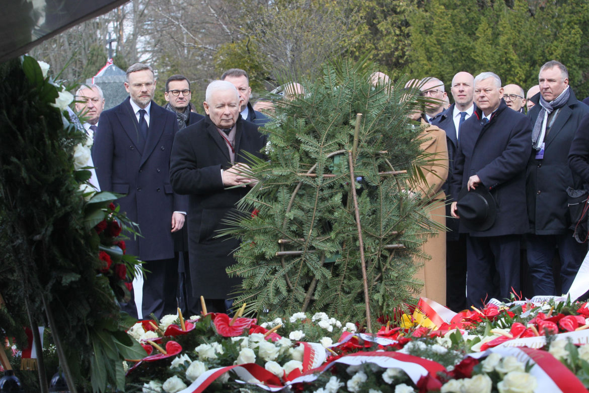 Kaczyński uczcił pamięć ofiar katastrofy smoleńskiej