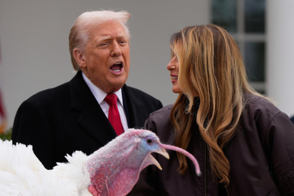 Trump ułaskawił indyki. Ale poprzednie zostaną zjedzone?!