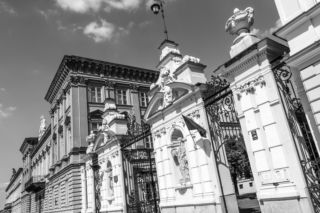 Żałoba na Uniwersytecie Warszawskim. Nie żyje wybitny naukowiec