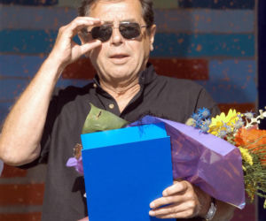 Niegdyś bożyszcze tłumów jako Janek Kos. Tak przez lata zmieniał się legendarny aktor Janusz Gajos