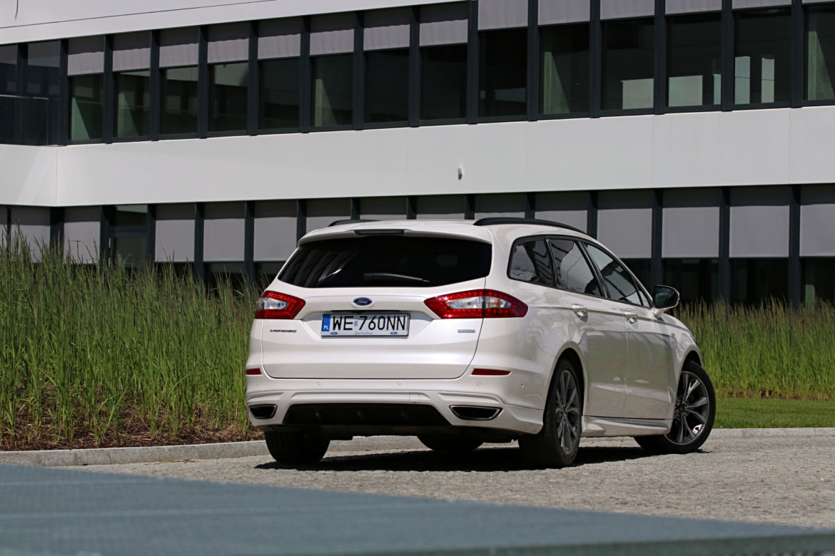 Ford Mondeo Kombi ST-Line 2.0 EcoBoost 240 KM A6
