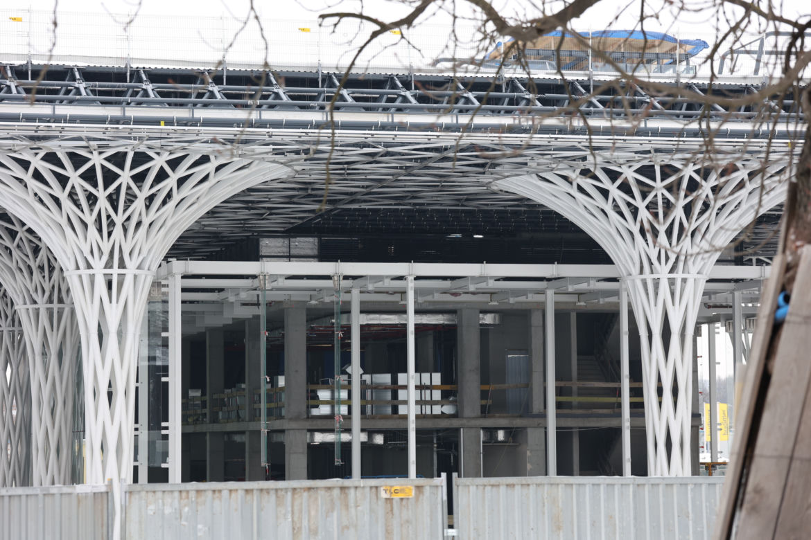 Budowa Dworca Metropolitalnego w Lublinie w zimowej odsłonie