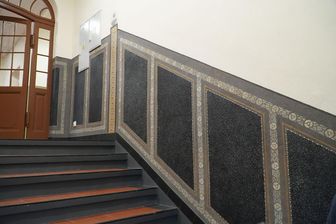 Ta zabytkowa szkoła ma ponad 100 lat. Po latach starań odzyskała blask