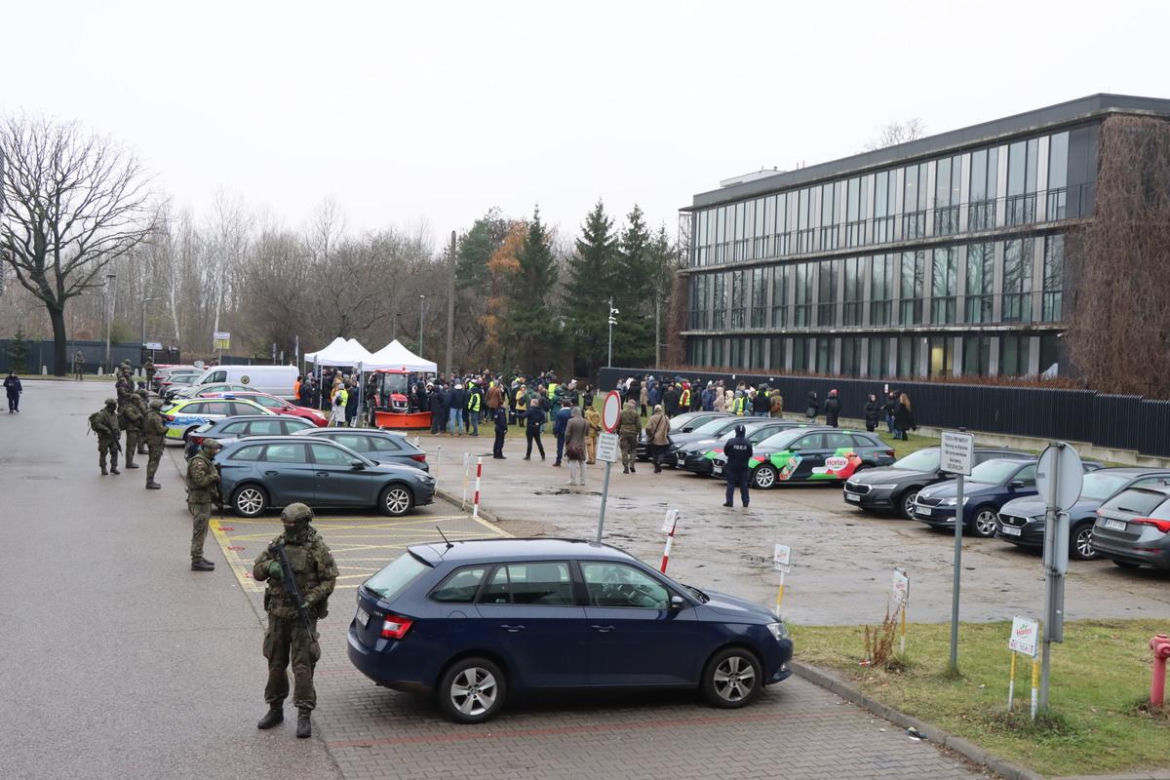 Warszawa: Antyterroryści w akcji! Służby zaskoczyły mieszkańców na Ochocie