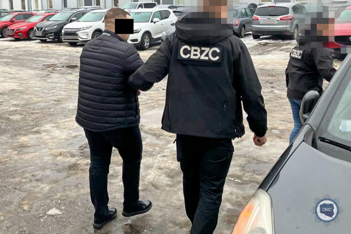 Wielka grupa przestępcza rozbita. Oszukali mnóstwo ludzi na gigantyczne pieniądze