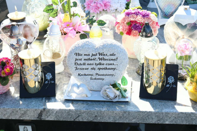 W Wielkanoc na cmentarzu główkę Milanka zmiażdżyła płyta nagrobna. Dramat się nie kończy. Miejsca tragedii strzegą aniołki