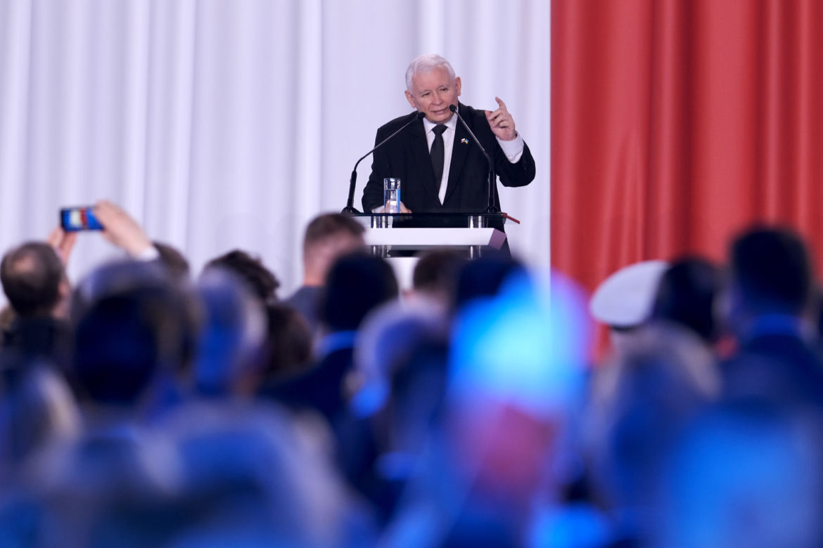 Kaczyński wysyła PiS w Polskę