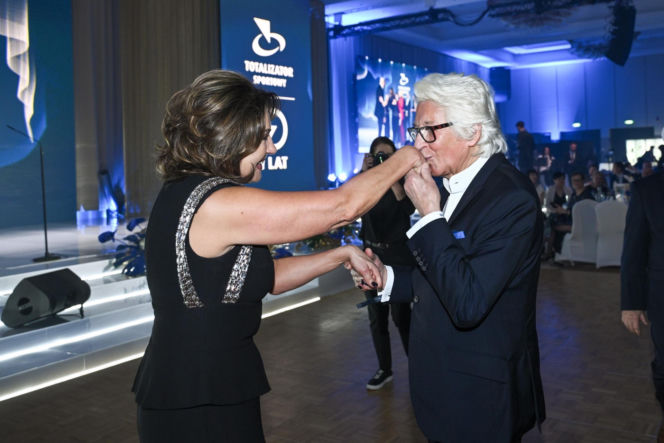 Radosław Sikorski odznaczył Ambasadorów Totalizatora Sportowego