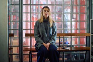 Na Wspólnej, odcinek 4174: Prowokacja Kaliny w dniu ślubu kończy się dramatycznym upadkiem ze schodów - ZDJĘCIA