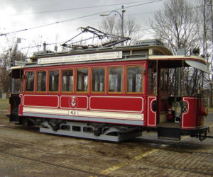 Noc Muzeów w Warszawie. Tramwaje na Pl. Narutowicza.