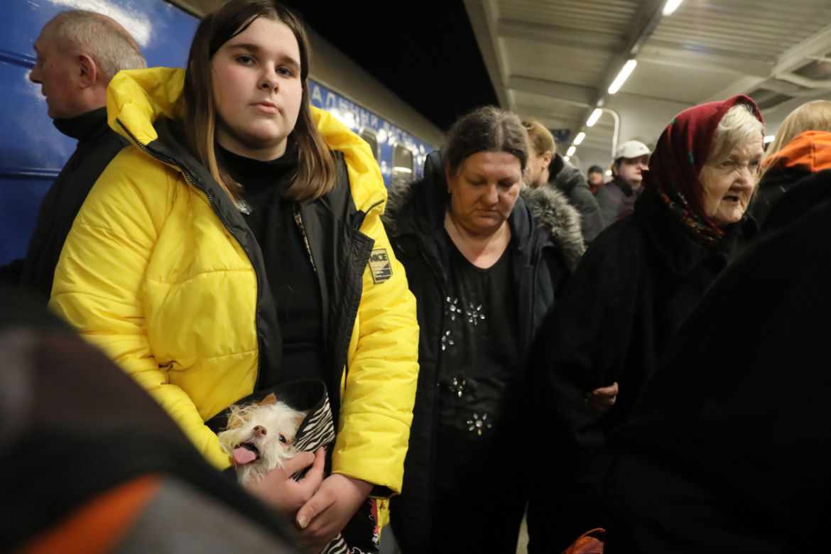 Warszawa: Przyjazd pociągu z uchodźcami z Ukrainy