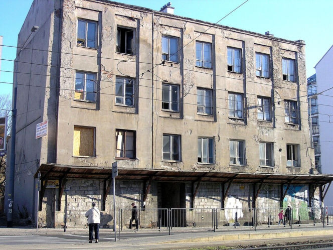 Kamienica Hermana Sieraczka w Warszawie, przy al. Solidarności 153 (dawniej ul. Leszno 81)