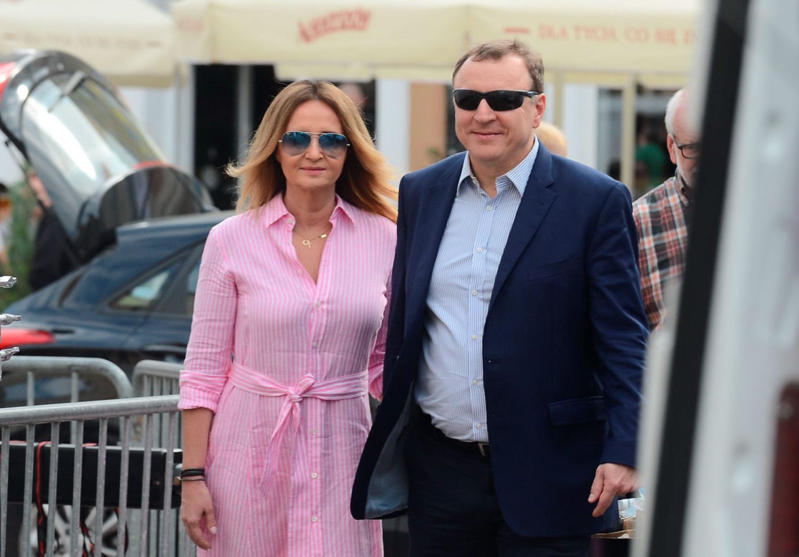 Jacek Kurski z żoną na spacerze w Opolu