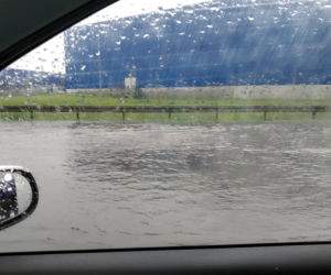 Ulewy w Małopolsce 23.05.2019: Ulice zamieniły się w rwące rzeki, sytuacja jest dramatyczna