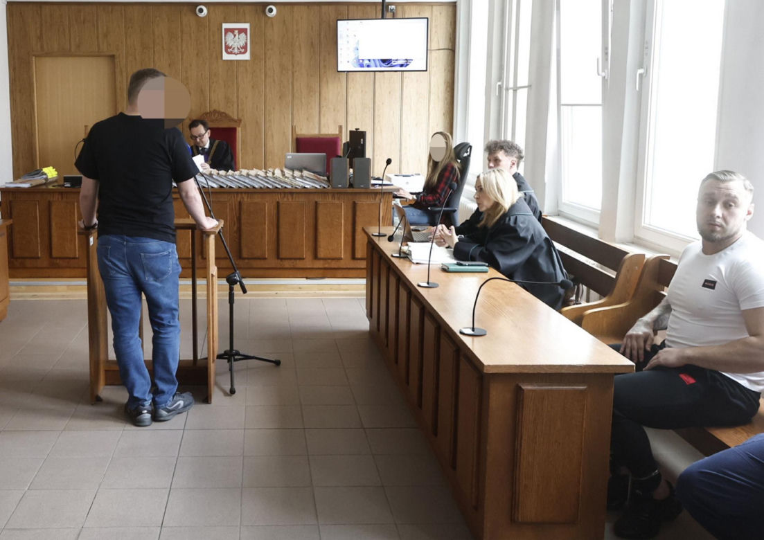 „Zamówili dwie butelki wódki i lemoniadę”. Kelner ujawnia, co działo się przed tragedią na Trasie Łazienkowskiej
