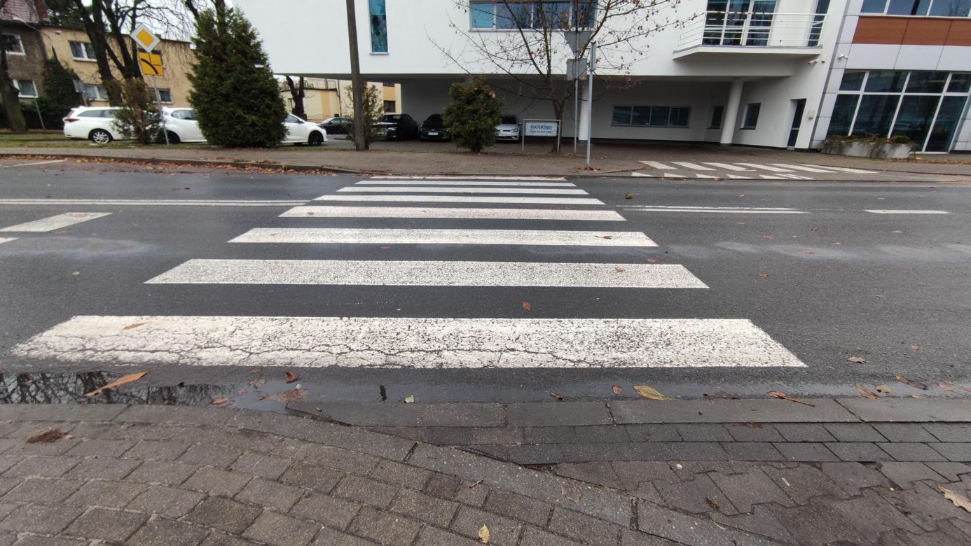 Pieszy zginął na pasach w Toruniu. To tutaj doszło do tragicznego w skutkach wypadku