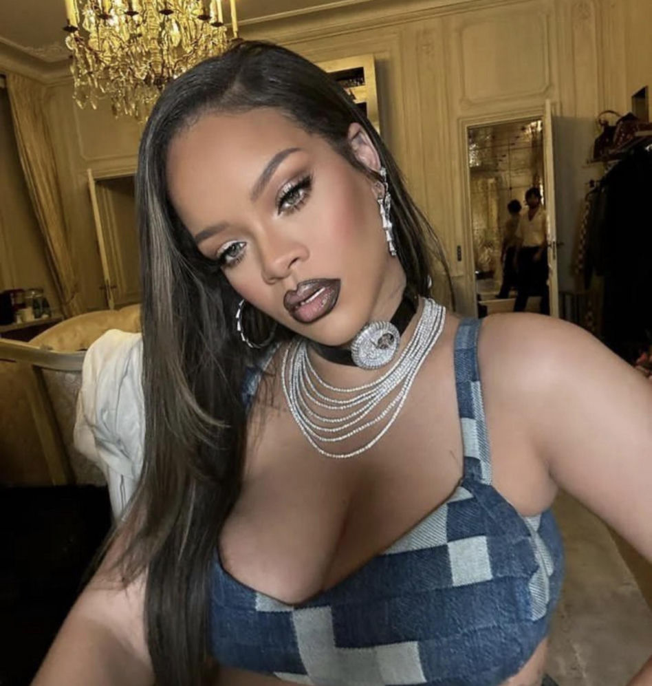 Rihanna urodziła