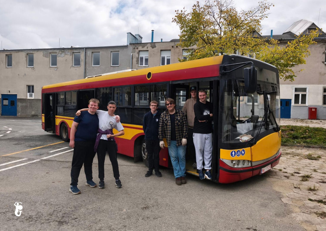 Z Warszawy na Ukrainę. Autobusy pomogą mieszkańcom