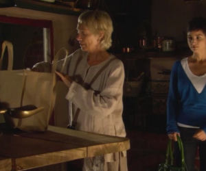 Dom nad rozlewiskiem odc. 3. Basia (Małgorzata Braunek), Małgosia (Joanna Brodzik)