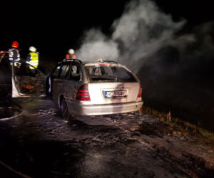 Mercedes PŁONĄŁ na autostradzie A4