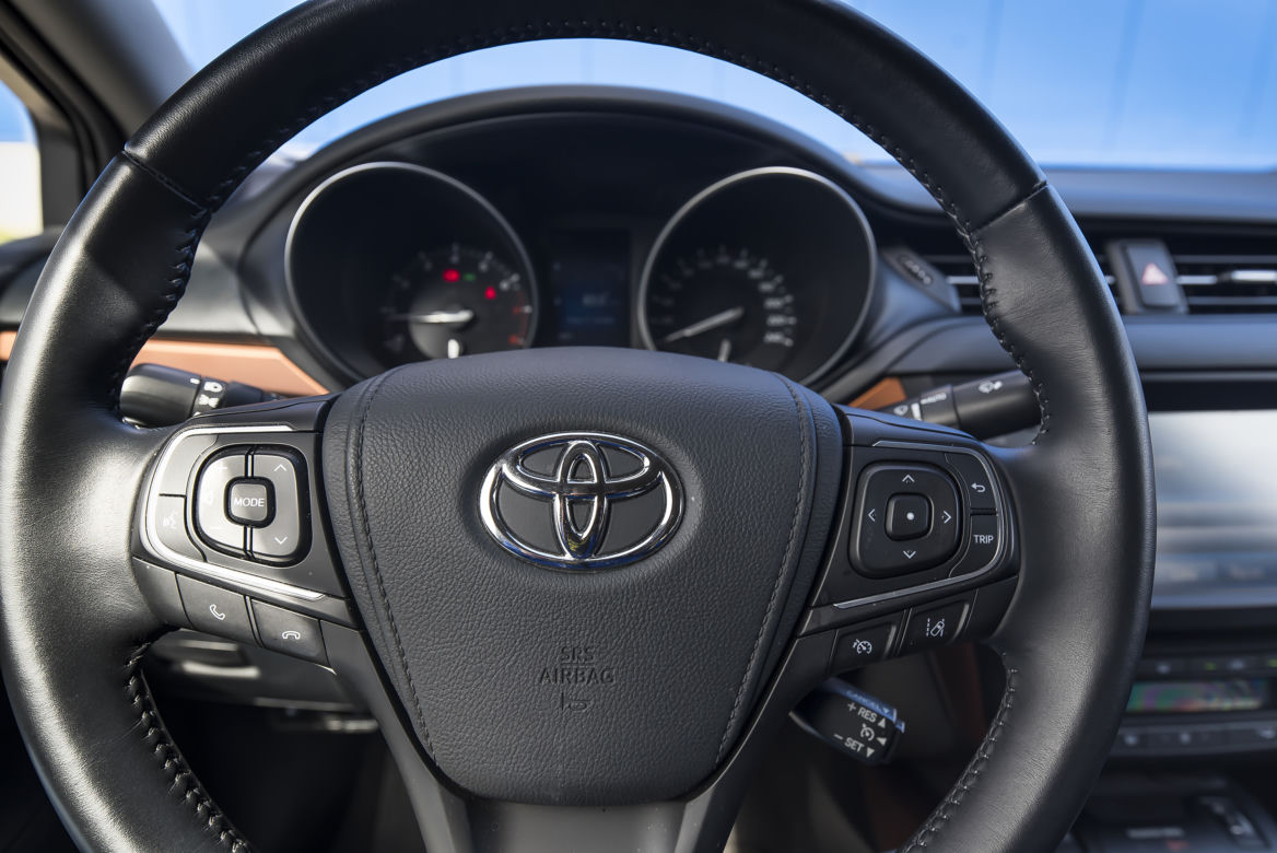 Toyota Avensis 2.0 Valvematic 152 KM 6MT Premium