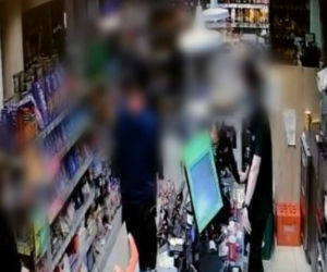 Zastraszyli śrubokrętem, próbowali zabrać broń policjantom
