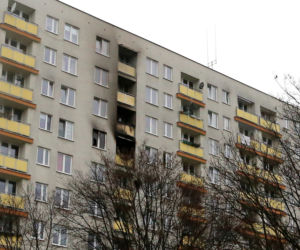Pożar mieszkania na Targówku, w środku znaleźli zwęglone ludzkie zwłoki