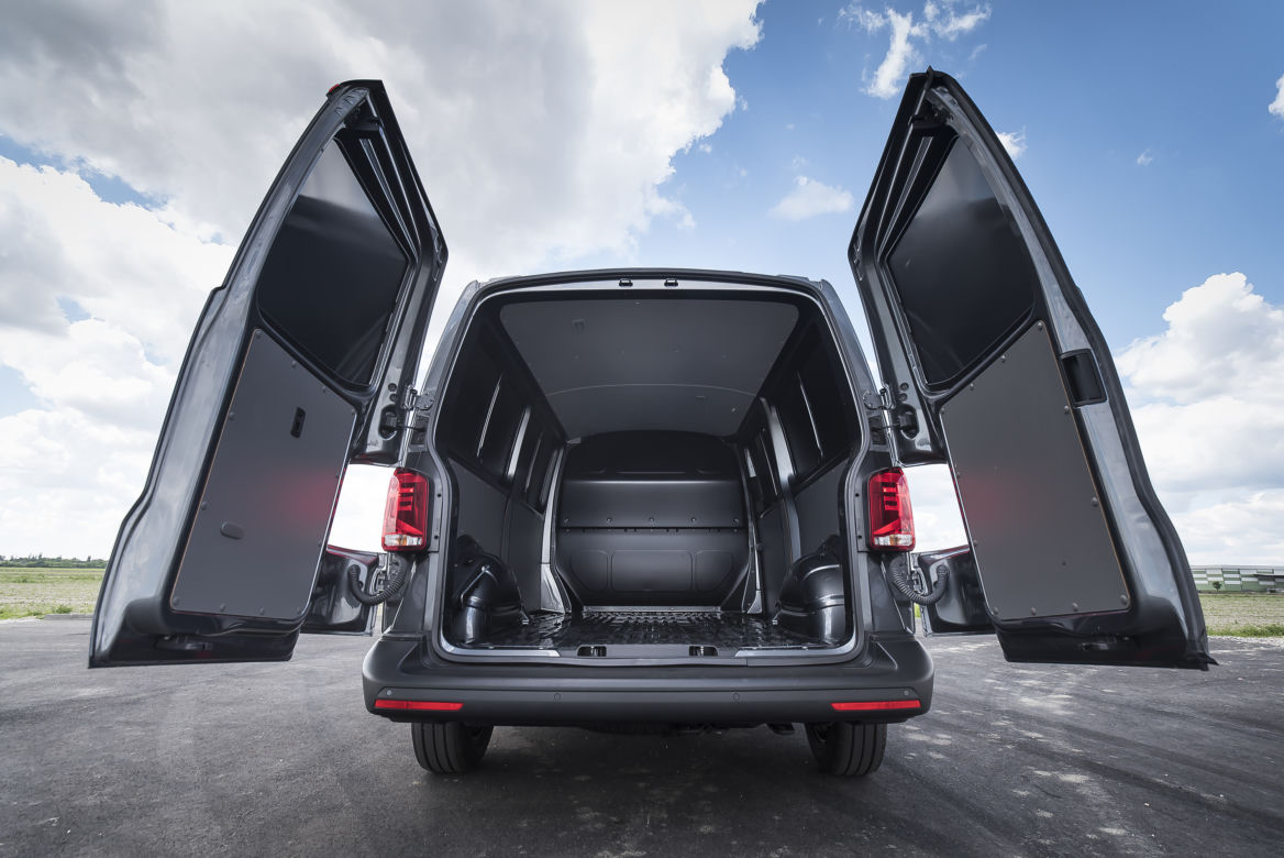 Volkswagen Transporter Furgon L2 2.0 TDI 150 KM 6MT FWD