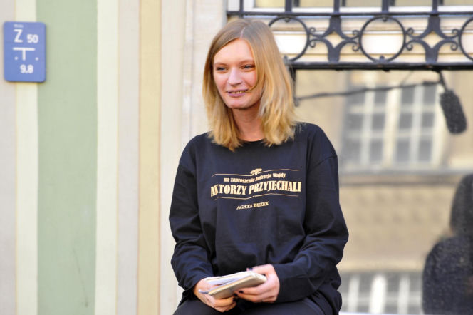 Agata Buzek kiedyś wyglądała zupełnie inaczej. Tak zmieniała się przez lata