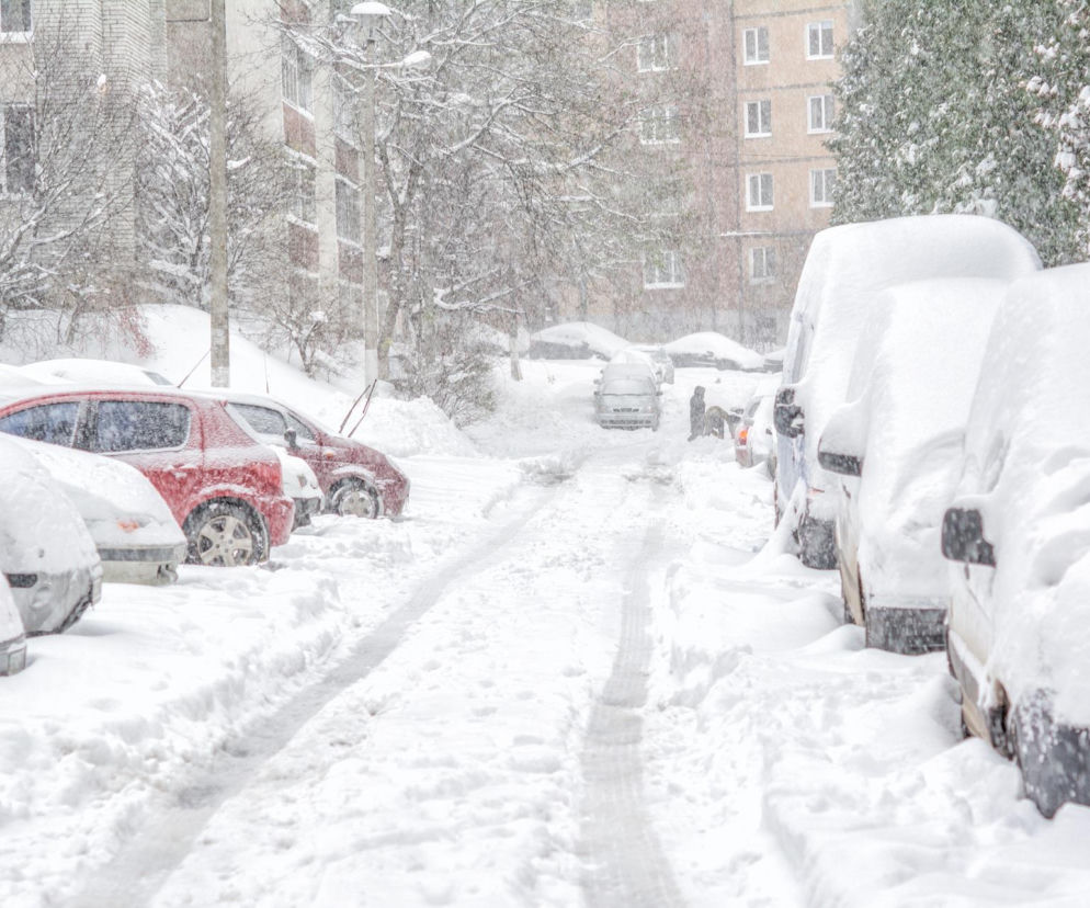Intensywne opady śniegu, zima w Polsce